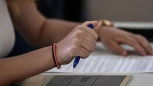 ΜΗΝΥΜΑ ΤΟΥ ΔΗΜΑΡΧΟΥ ΚΗΦΙΣΙΑΣ-ΝΕΑΣ ΕΡΥΘΡΑΙΑΣ-ΕΚΑΛΗΣ Β.ΞΥΠΟΛΥΤΑ ΕΝ’ΌΨΕΙ ΤΩΝ ΠΑΝΕΛΛΗΝΙΩΝ ΕΞΕΤΑΣΕΩΝ